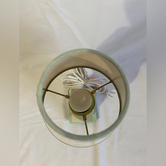 Disney Winnie The Pooh and Tigger night desk lamp - Picture 6 of 6